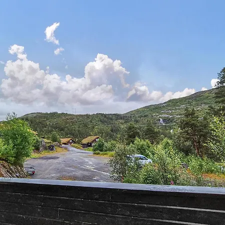 In With House A Mountain View * Skare
